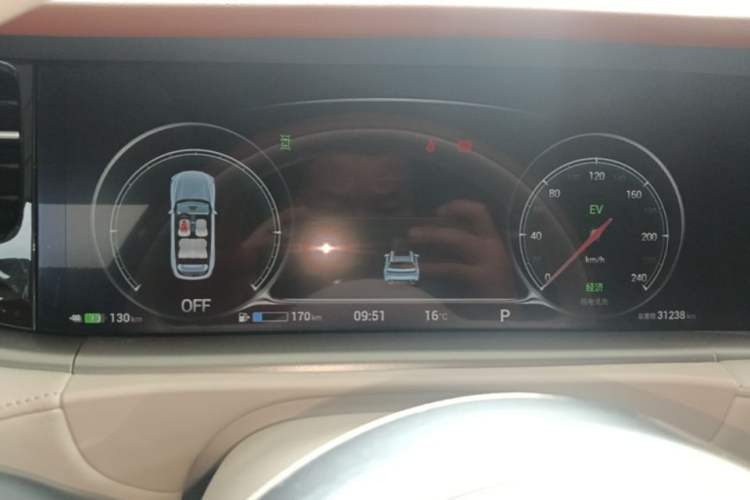 Used VOYAH FREE 2024 Ultra-Long Range Intelligent Driving Version Instrument Cluster