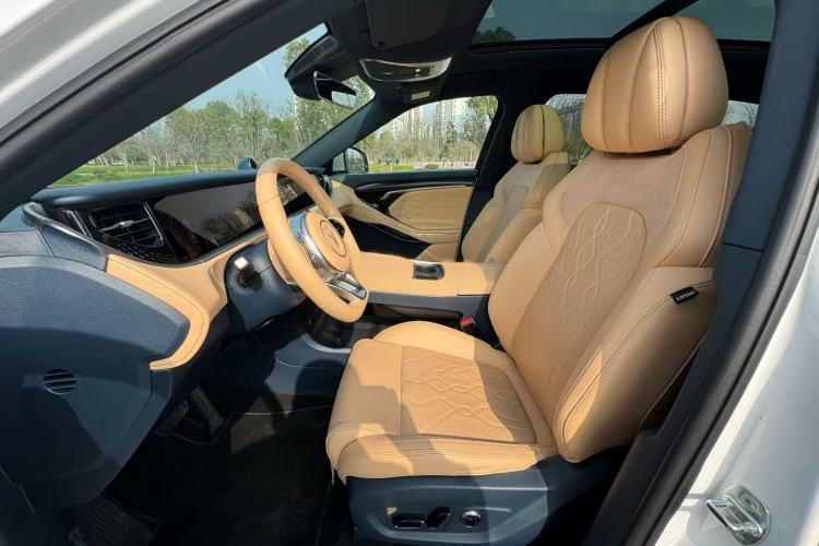 Used VOYAH FREE 2024 Ultra-Long Range Intelligent Driving Version Interior 1