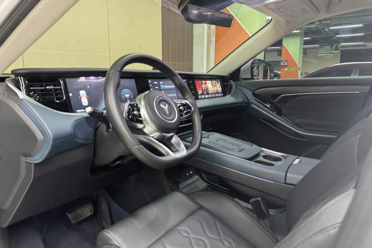 Used VOYAH FREE 2024 Ultra-Long Range Intelligent Driving Version Interior 1