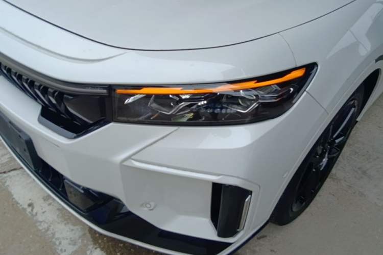 Used VOYAH FREE 2024 Ultra-Long Range Intelligent Driving Version Left Front Headlight