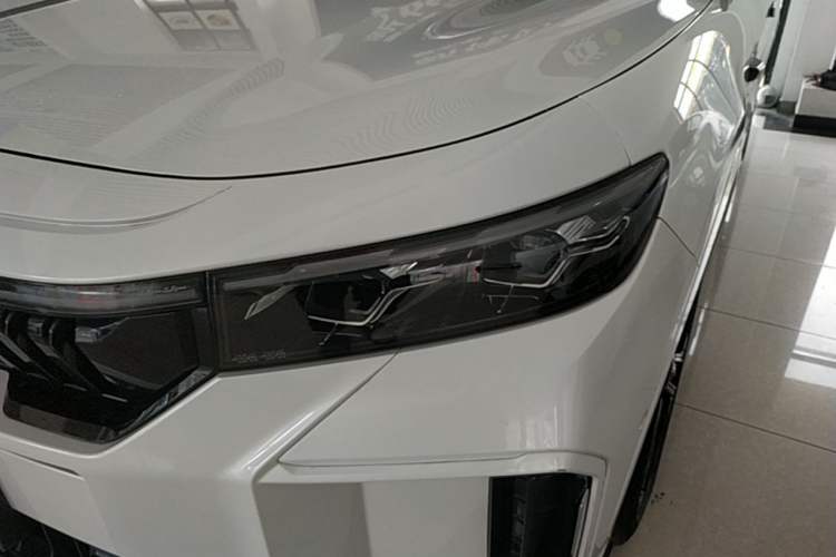 Used VOYAH FREE 2024 Ultra-Long Range Intelligent Driving Version Left Front Headlight