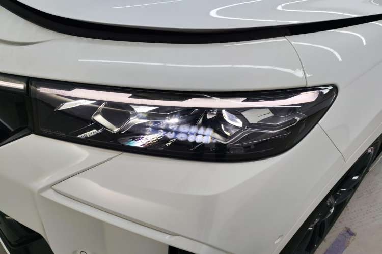 Used VOYAH FREE 2024 Ultra-Long Range Intelligent Driving Version Left Front Headlight