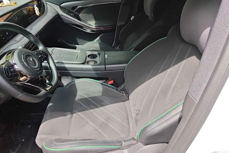 Used VOYAH FREE 2024 Ultra-Long Range Intelligent Driving Version Left Front Seat