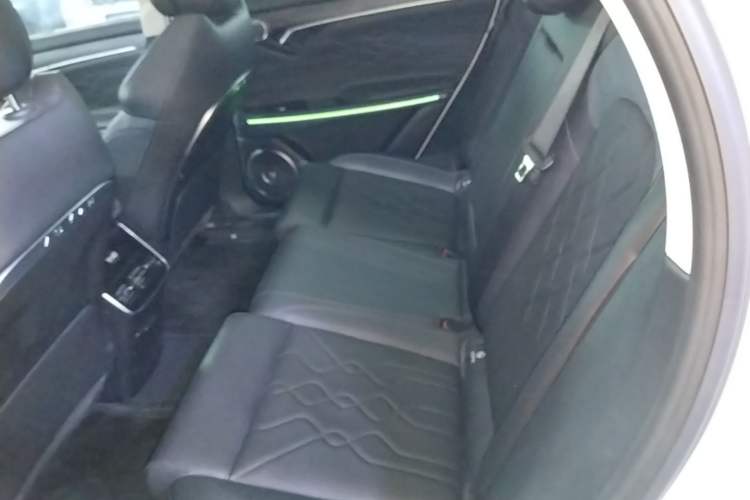 Used VOYAH FREE 2024 Ultra-Long Range Intelligent Driving Version Left Rear Seat
