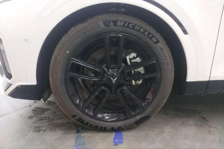 Used VOYAH FREE 2024 Ultra-Long Range Intelligent Driving Version Left Rear Wheel Hub