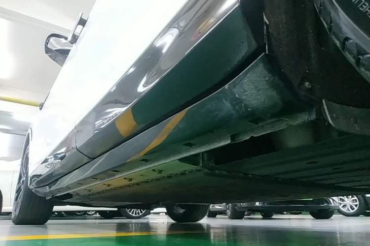 Used VOYAH FREE 2024 Ultra-Long Range Intelligent Driving Version Left Side Sill