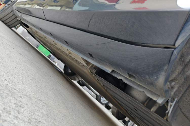 Used VOYAH FREE 2024 Ultra-Long Range Intelligent Driving Version Left Side Sill
