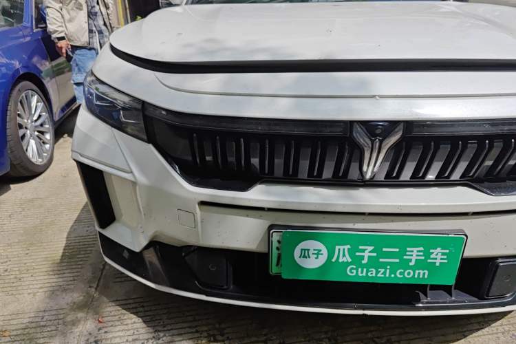 Used VOYAH FREE 2024 Ultra-Long Range Intelligent Driving Version Right Front Headlight