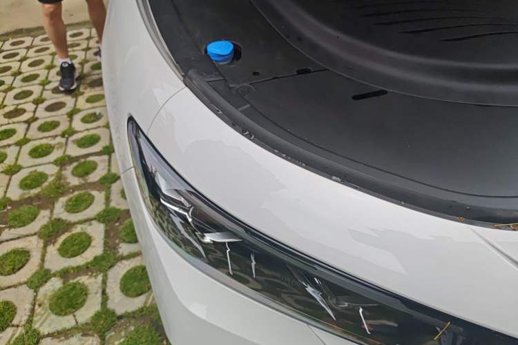 Used VOYAH FREE 2024 Ultra-Long Range Intelligent Driving Version Right Front Headlight