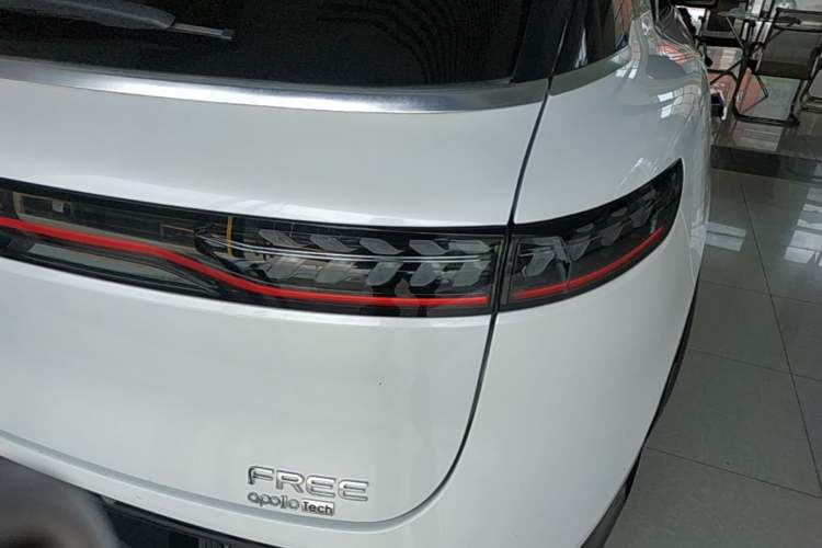 Used VOYAH FREE 2024 Ultra-Long Range Intelligent Driving Version Right Rear Taillight
