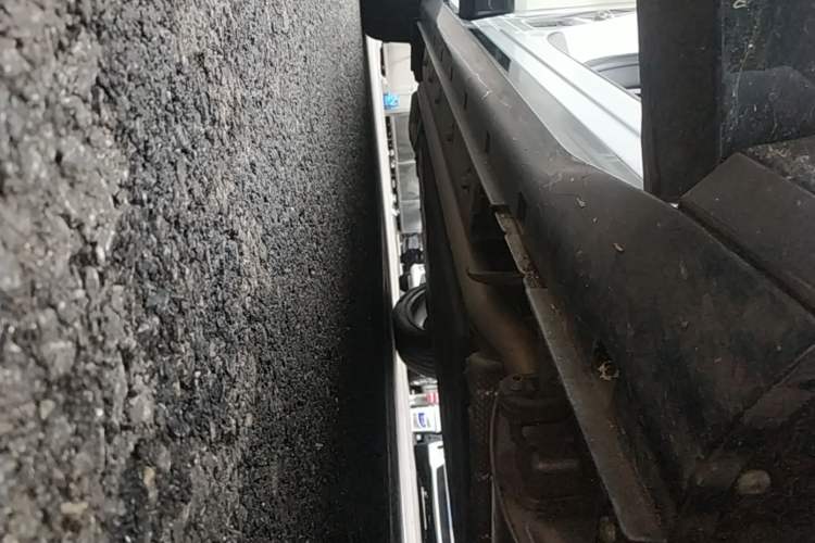 Used VOYAH FREE 2024 Ultra-Long Range Intelligent Driving Version Right Side Sill
