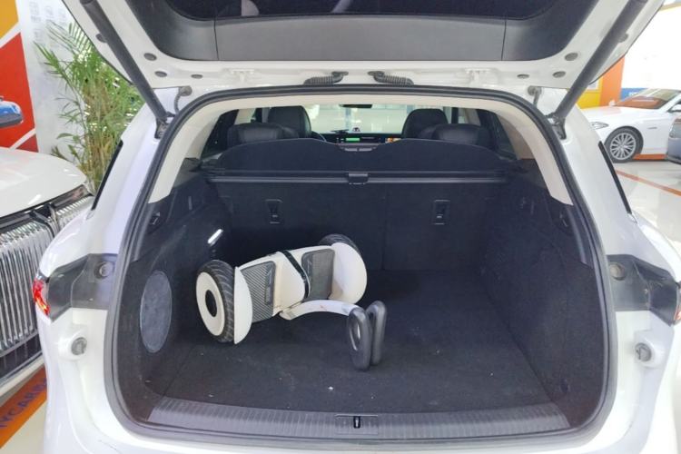 Used VOYAH FREE 2024 Ultra-Long Range Intelligent Driving Version Trunk