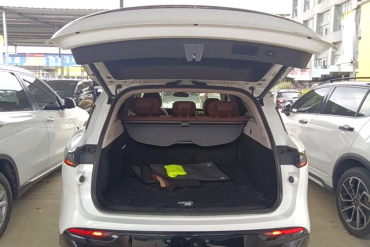 Used VOYAH FREE 2024 Ultra-Long Range Intelligent Driving Version Trunk