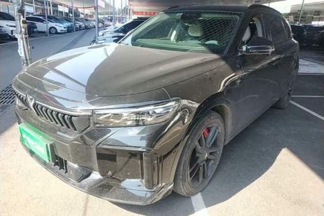 Used VOYAH FREE 2025 318 259 km All-Wheel-Drive Exploration Edition