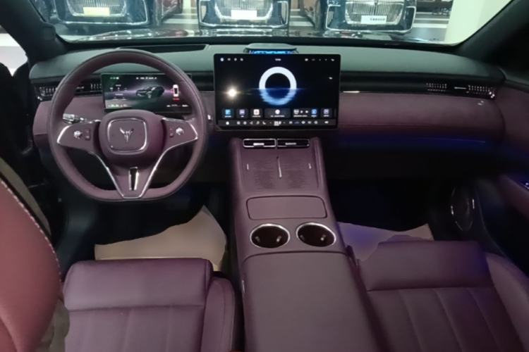 Used VOYAH FREE 2025 Model FREE+ Rear-Drive Qiankun Edition Center Console
