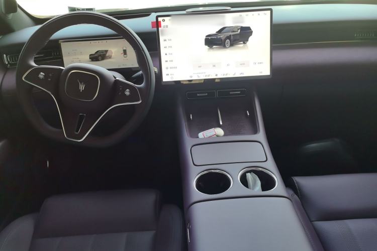 Used VOYAH FREE 2025 Model FREE+ Rear-Drive Qiankun Edition Center Console