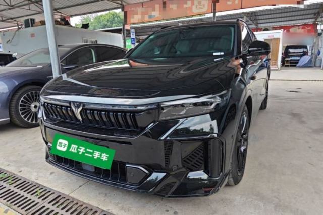 Used VOYAH FREE 2025 318 259 km All-Wheel-Drive Exploration Edition