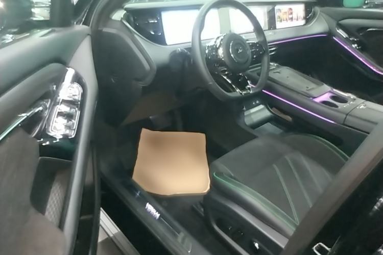 Used VOYAH FREE 2025 318 318 km Rear-Drive Touring Edition Driver Seat