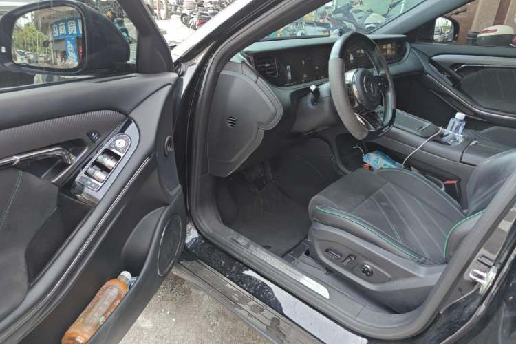 Used VOYAH FREE 2025 318 259 km All-Wheel-Drive Exploration Edition Driver Seat