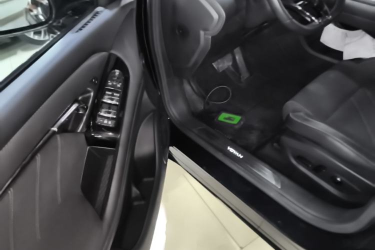 Used VOYAH FREE 2025 318 318 km Rear-Drive Touring Edition Driver Seat