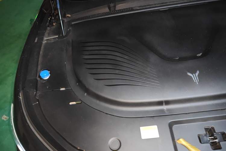 Used VOYAH FREE 2025 318 318 km Rear-Drive Touring Edition Engine Bay Right