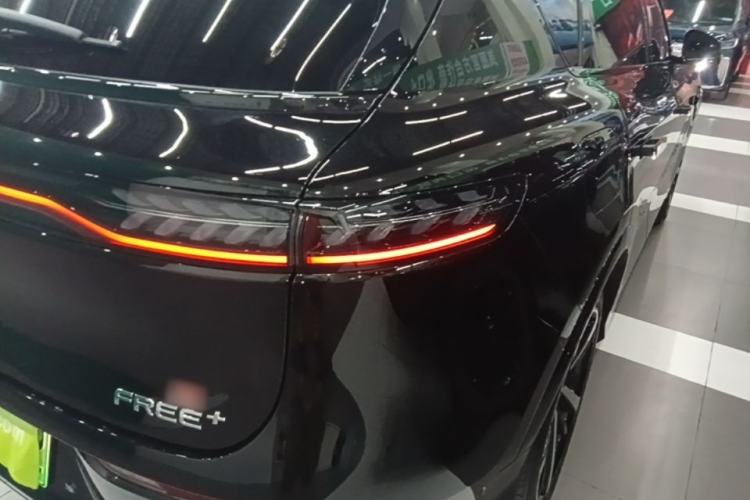 Used VOYAH FREE 2025 Model FREE+ Rear-Drive Qiankun Edition Exterior 3