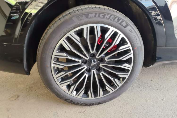 Used VOYAH FREE 2025 Model FREE+ Rear-Drive Qiankun Edition Exterior 5