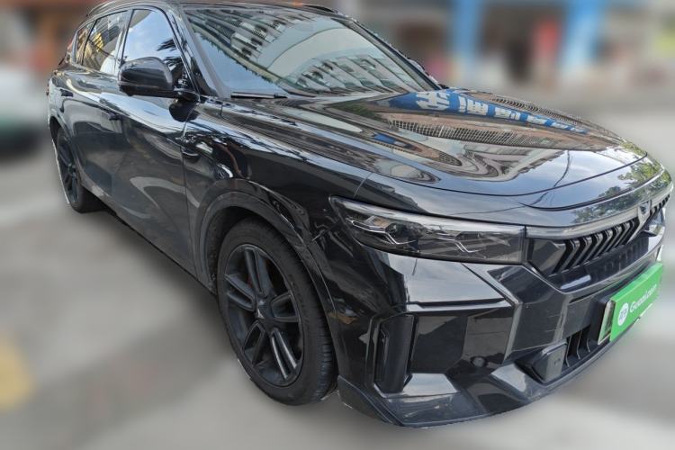 Used VOYAH FREE 2025 318 259 km All-Wheel-Drive Exploration Edition Front Right 45 Deg