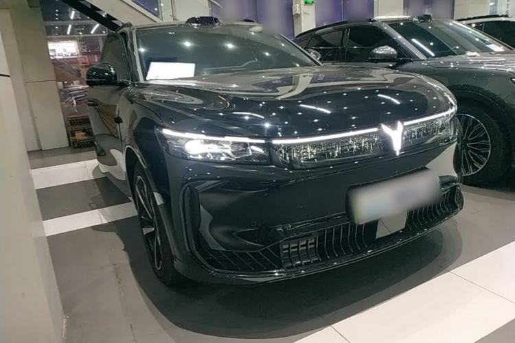 Used VOYAH FREE 2025 Model FREE+ Rear-Drive Qiankun Edition Front Right 45 Deg