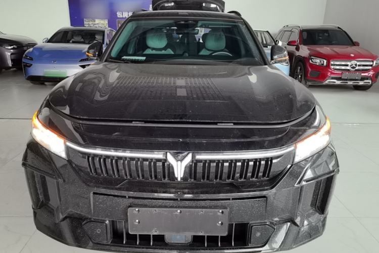 Used VOYAH FREE 2025 318 259 km All-Wheel-Drive Exploration Edition Front