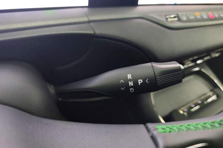 Used VOYAH FREE 2025 318 318 km Rear-Drive Touring Edition Gear Lever
