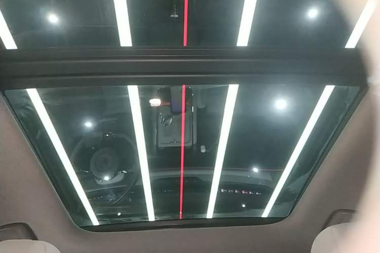 Used VOYAH FREE 2025 318 318 km Rear-Drive Touring Edition Headliner