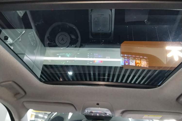 Used VOYAH FREE 2025 318 318 km Rear-Drive Touring Edition Headliner