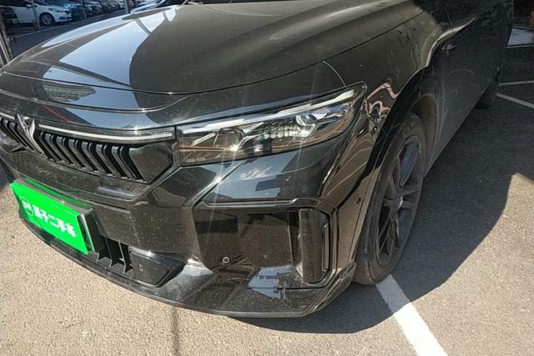 Used VOYAH FREE 2025 318 259 km All-Wheel-Drive Exploration Edition Left Front Headlight