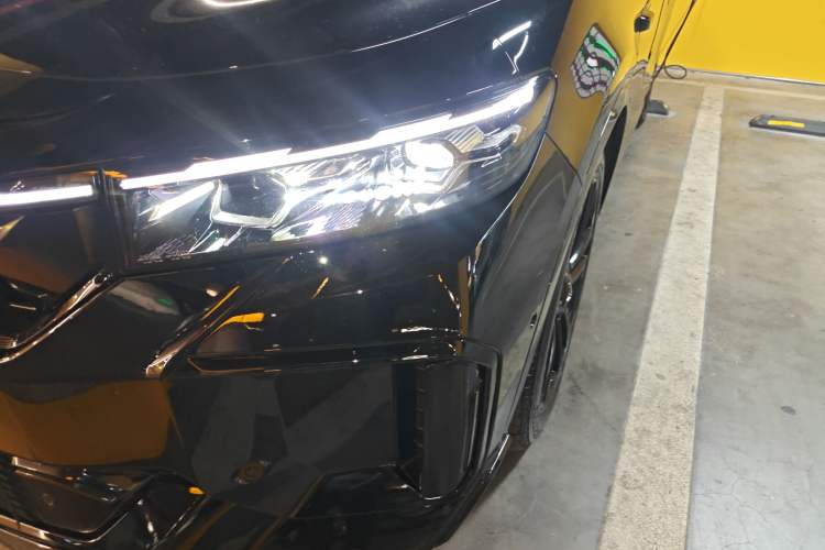 Used VOYAH FREE 2025 318 259 km All-Wheel-Drive Exploration Edition Left Front Headlight