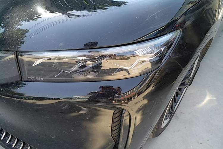 Used VOYAH FREE 2025 Model FREE+ Four-Wheel-Drive Qiankun Edition Left Front Headlight