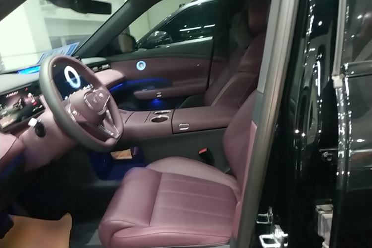 Used VOYAH FREE 2025 Model FREE+ Rear-Drive Qiankun Edition Left Front Seat