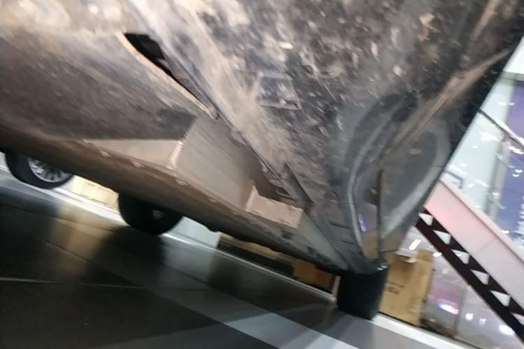 Used VOYAH FREE 2025 Model FREE+ Rear-Drive Qiankun Edition Left Side Sill