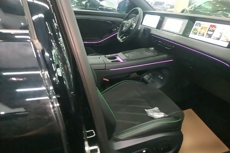 Used VOYAH FREE 2025 318 318 km Rear-Drive Touring Edition Right Front Seat