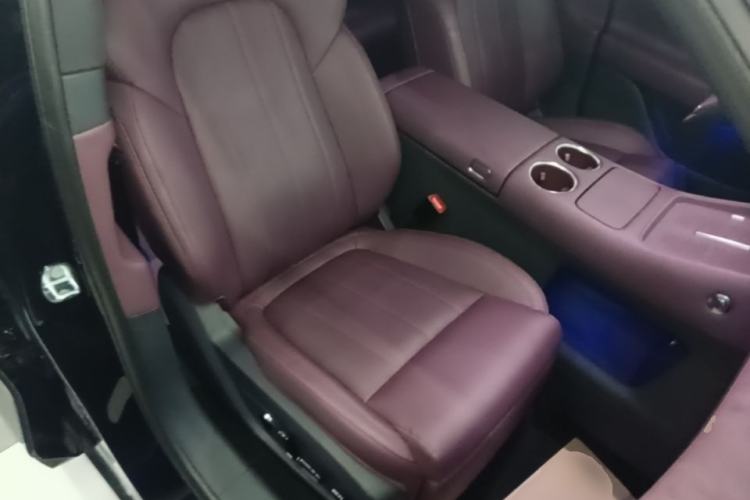 Used VOYAH FREE 2025 Model FREE+ Rear-Drive Qiankun Edition Right Front Seat