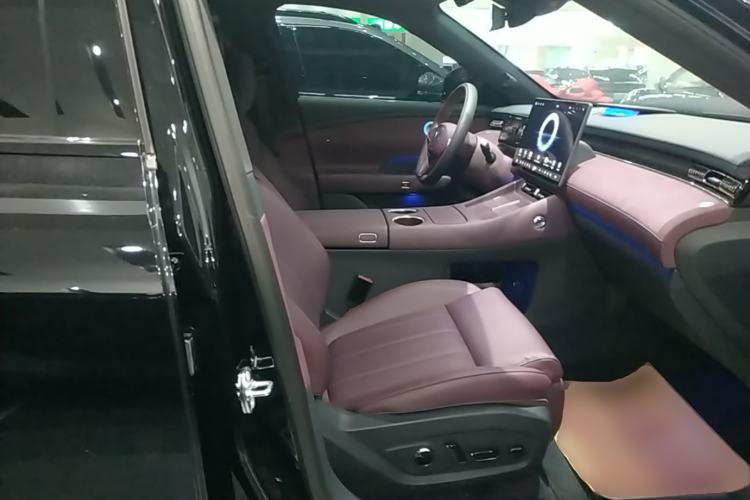 Used VOYAH FREE 2025 Model FREE+ Rear-Drive Qiankun Edition Right Front Seat