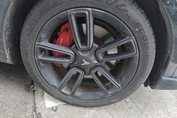Used VOYAH FREE 2025 318 259 km All-Wheel-Drive Exploration Edition Right Front Wheel Hub