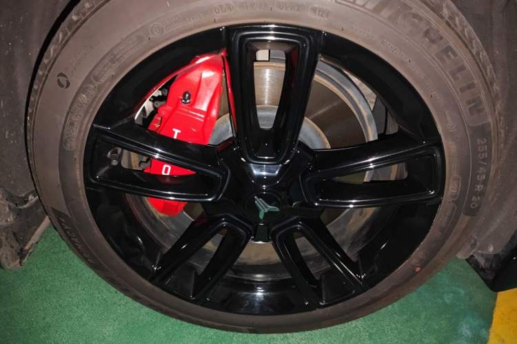 Used VOYAH FREE 2025 318 318 km Rear-Drive Touring Edition Right Front Wheel Hub