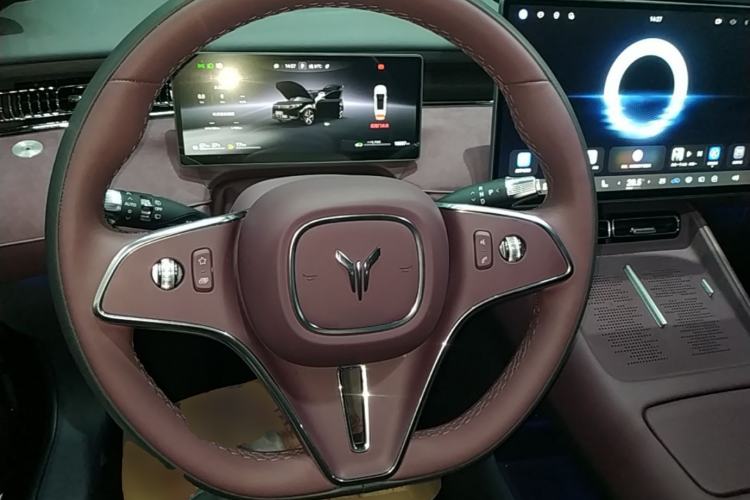 Used VOYAH FREE 2025 Model FREE+ Rear-Drive Qiankun Edition Steering Wheel