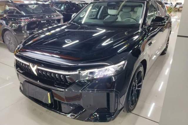 Used VOYAH FREE 2025 318 318 km Rear-Drive Touring Edition