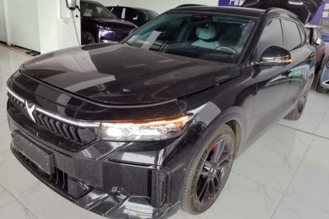Used VOYAH FREE 2025 318 259 km All-Wheel-Drive Exploration Edition