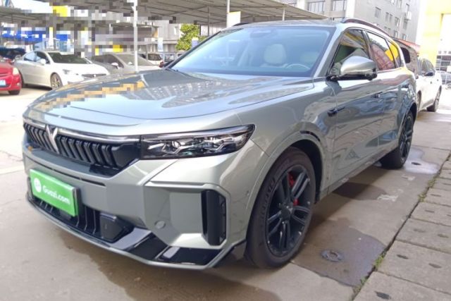 Ojetý VOYAH FREE 2025 318 259 km All-Wheel-Drive Exploration Edition