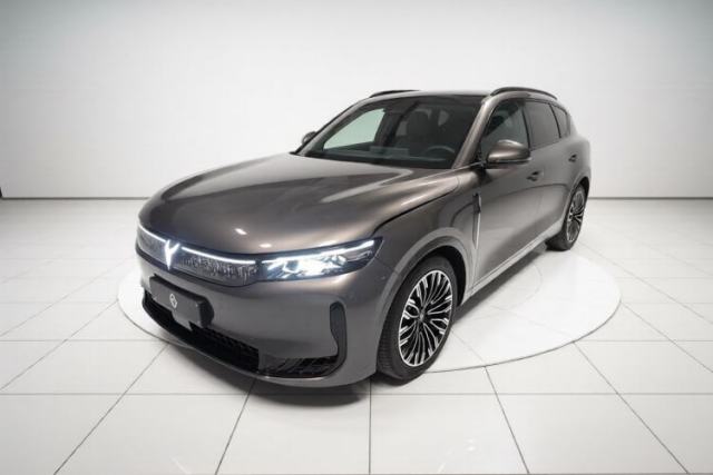 Used VOYAH FREE 2025 Model FREE+ Four-Wheel-Drive Qiankun Edition