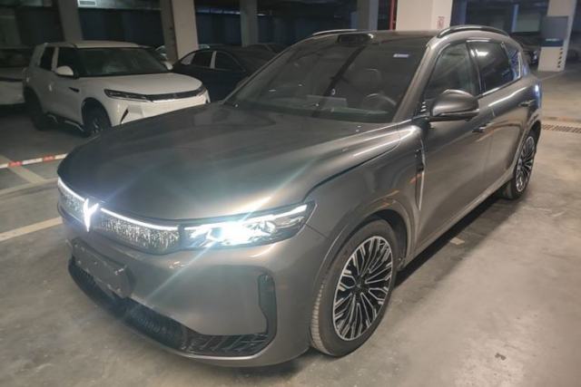 Used VOYAH FREE 2025 Model FREE+ Four-Wheel-Drive Qiankun Edition