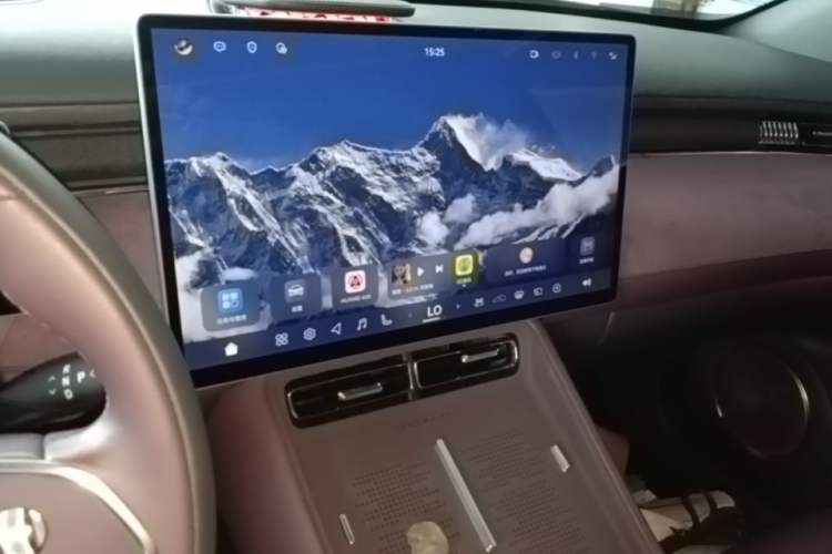 Used VOYAH FREE 2025 Model FREE+ Rear-Drive Qiankun Edition Audio And AC Panel